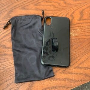 iPhone XR loopy case